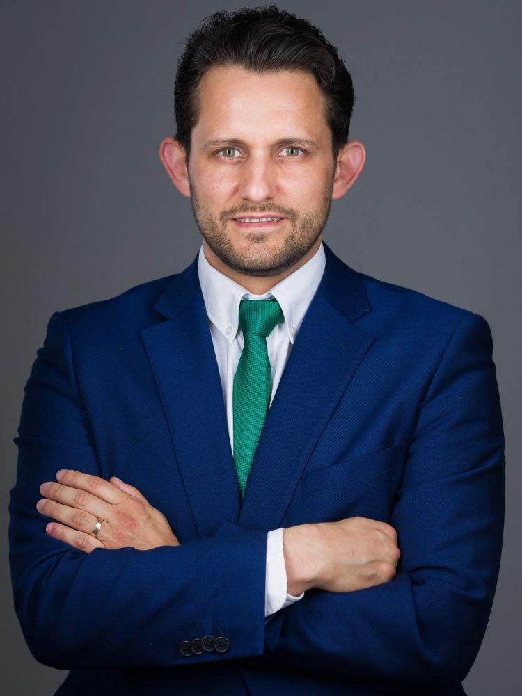 Dr. Bruno Jorge Pereira